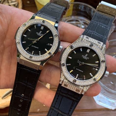 dong ho hublot price.